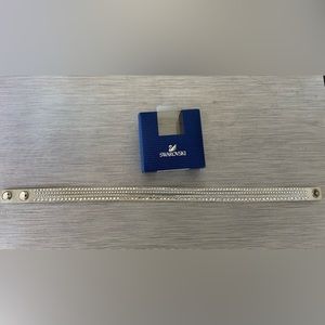 NWT Swarovski slake wrap bracelet off white